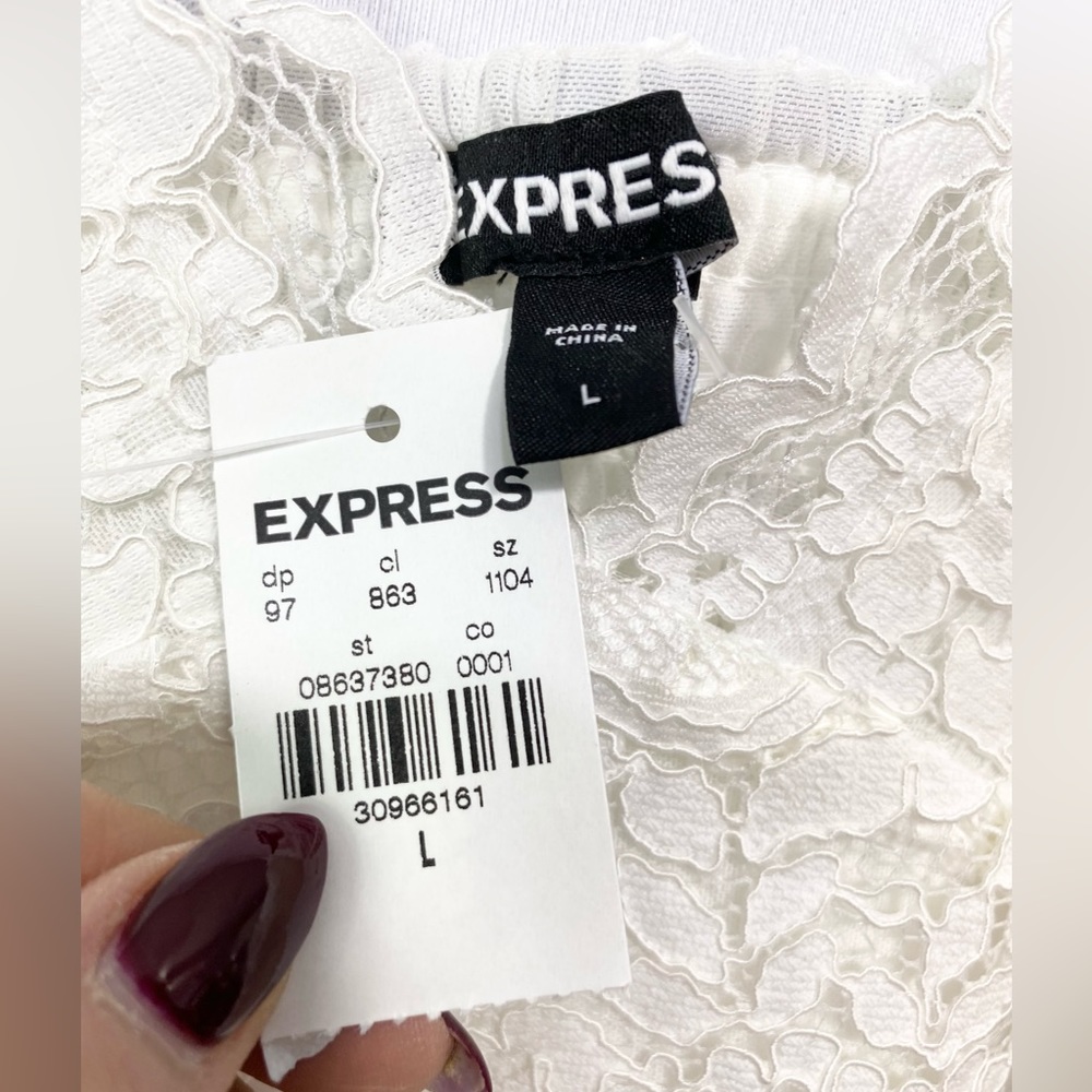 NWT-Express White Lace Crop top v neck L - Picture 4 of 5